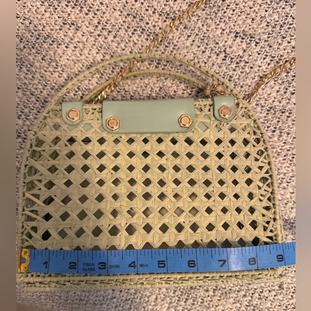 House of Harlow 1960 Authentic Green Woven Crossbody Bag with Gold Chain - Picture 14 of 16